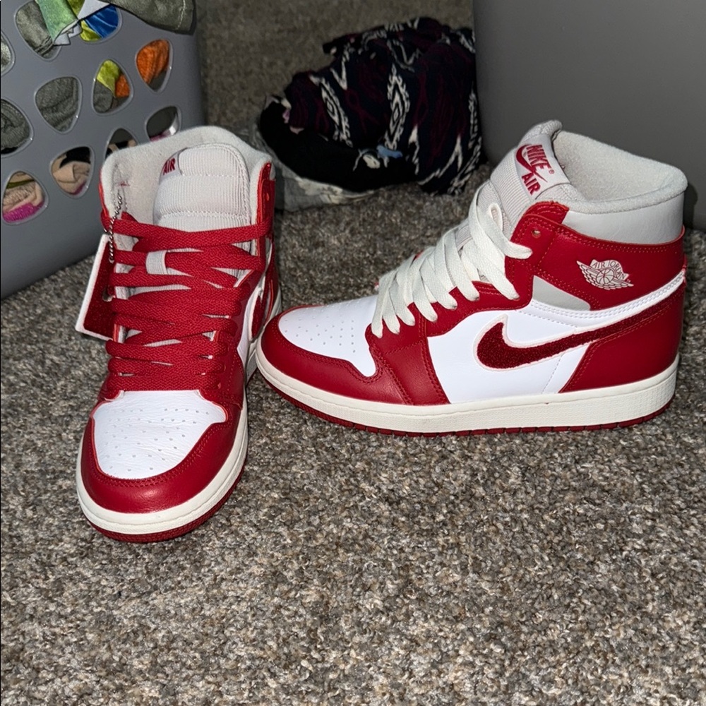 Wmns Air Jordan 1 High OG 'Newstalgia Chenille